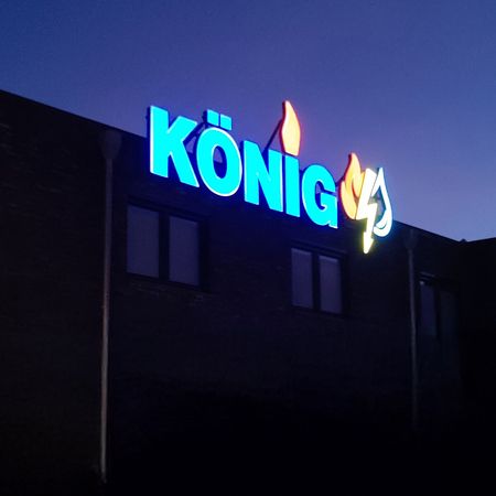 3D-Leuchtwerbung König
