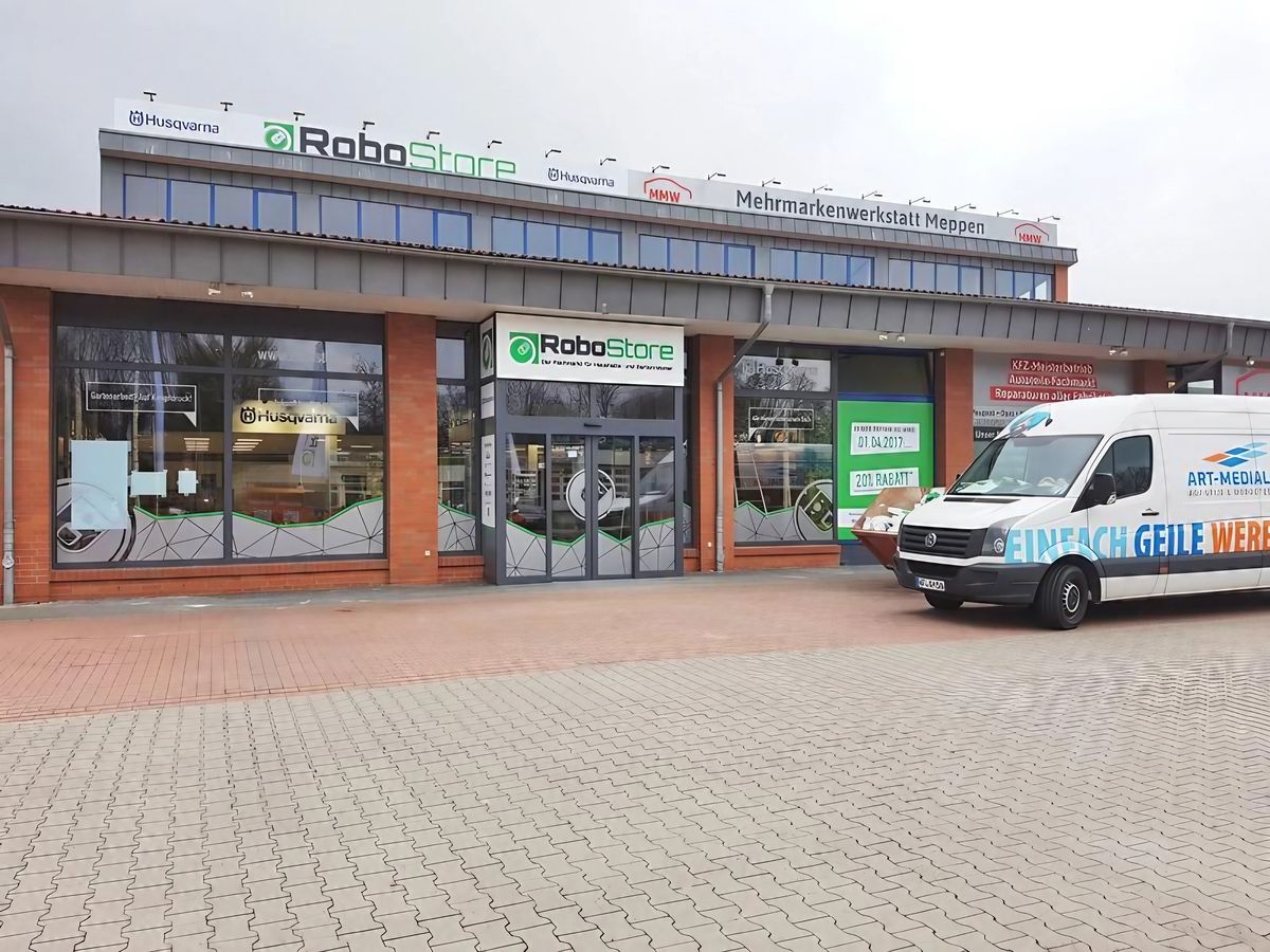 Schaufensterbeschriftung Robostore