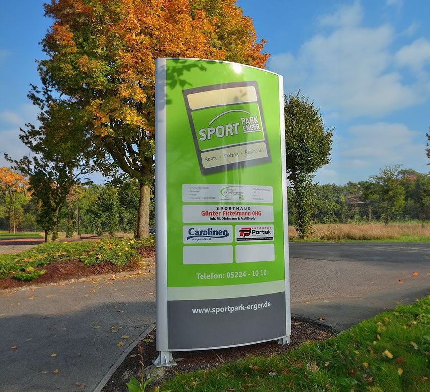 Leuchtpylon konvex Sportpark Enger